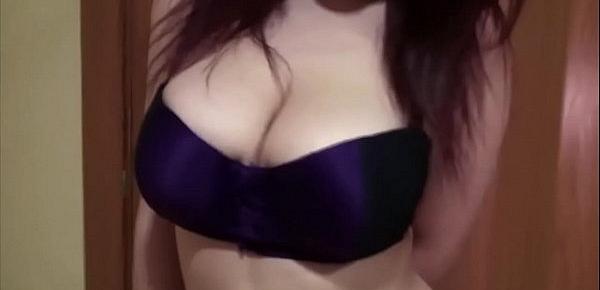  alternative big boob spanish girl